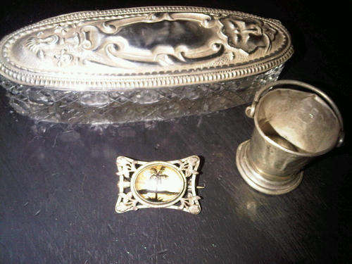 Trinket box, brooch and miniature bucket