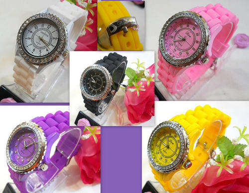 **** R1399.00***DIAMANTE ENRICHED BEZEL**HIGH FASHION SILICONE STRAP  WATCH****