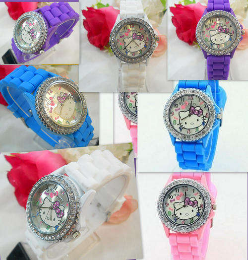 ****HELLO KITTY***DIAMANTE ENRICHED BEZEL**HIGH FASHION SILICONE STRAP  WATCH****