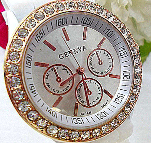 --*****VERY BEAUTIFUL***LADIES GENEVA QUARTZ WATCH**SILICONE STRAP