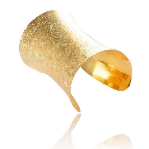 *** LADIES--***THE WOW!!! FACTOR~ 8 X METAL PLATE TRENDY DECORATION WIDE CUFF BRACELE