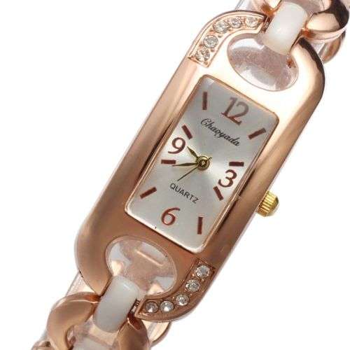 --***LADIES **ELEGANT FASHION **GOLD QUARTZ DRESS WATCH**