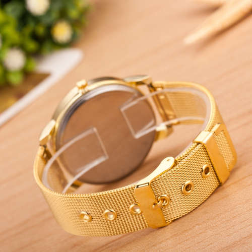 --******Womens Beautiful Crytal  Classic Quartz Wrist Watch !!
