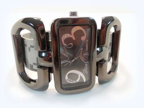 --***LADIES ** HOT FASHION ** DIVA BLACK QUARTZ DRESS WATCH**