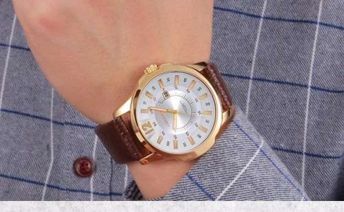 *Luxury Curren ( MODEL: 8123 )   Mens Canvas Strap Golden Quartz Calendar Analog Dial Wrist Watch