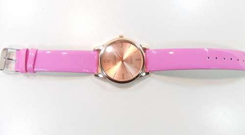 --***LADIES **CLASSIC  GENEVA ~  QUARTZ WATCH** LEATHER  STRAP