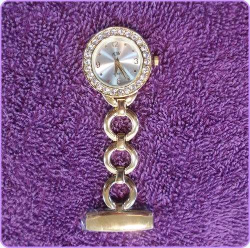 --***6 WATCHES-STOCK CLEARANCE  **