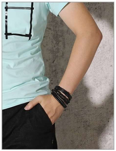 ** Men * Designer Black 4 Piece PU Leather Bracelet.*
