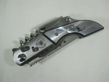 AUCTION LOT****STAR -GUN DOWN- FLIP KNIFE