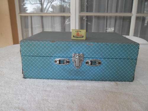 old used Sirram made in England picnic basket/box with plastic cutlery