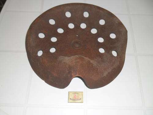 stunning old metal tractor seat size is 410mm wide