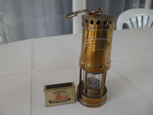small miner lamp E Thomas & Williams ltd Cambrian works Aberdare Wales U.K. extremely rare