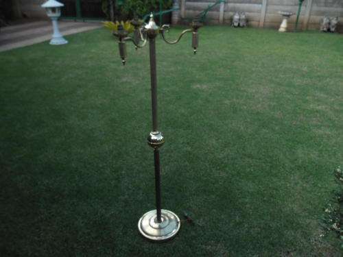 vintage brass colour pedestal lamp