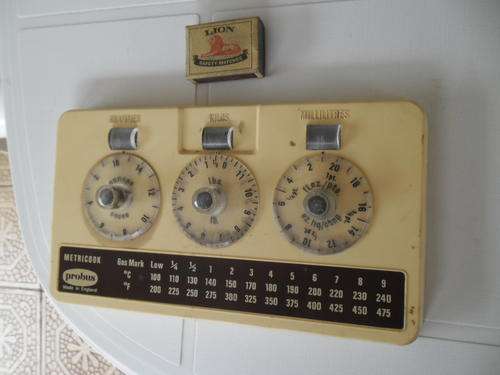 vintage plastic metricook probus made in England