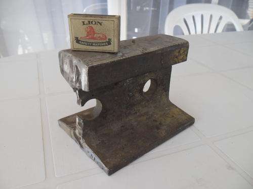 Train steel rail can be used for a anvil 125mm high x 170mm long weighs 6kg