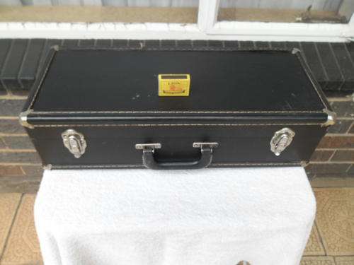 caravelle 500 series USA 912579 trumpet with mouth peace & box size of box 530mm long see condition