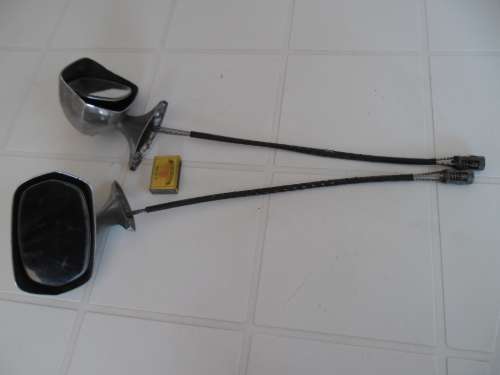 Rare two old car side mirrors left and right one mirrors is loose postage is R70