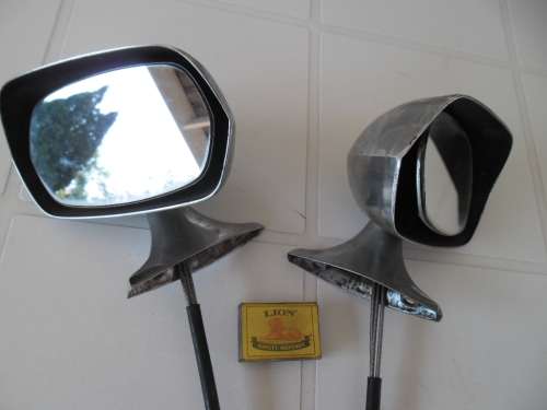 Rare two old car side mirrors left and right one mirrors is loose postage is R70