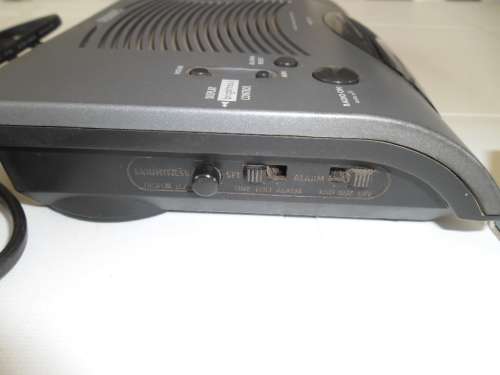 Phillips AJ3015 FM MW repeat alarm clock radio working