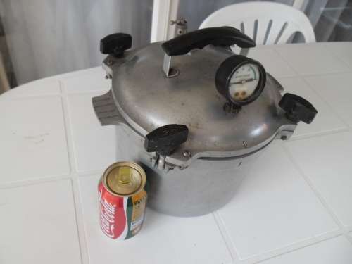 Very old pressure cooker size is 300mm wide postage is R75
