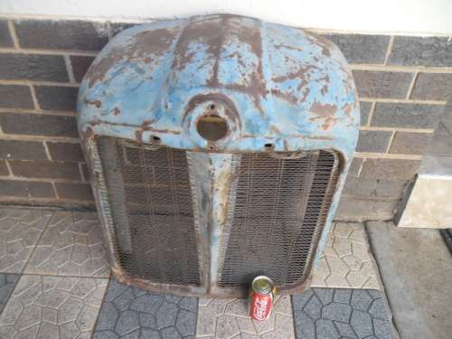 Stunning old Rare Ford grill for decor see condition collection only