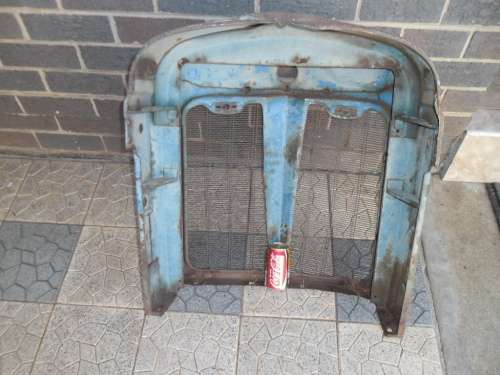 Stunning old Rare Ford grill for decor see condition collection only