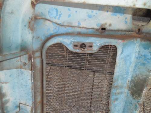 Stunning old Rare Ford grill for decor see condition collection only