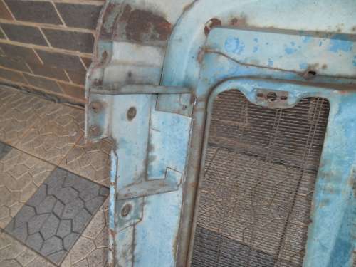 Stunning old Rare Ford grill for decor see condition collection only