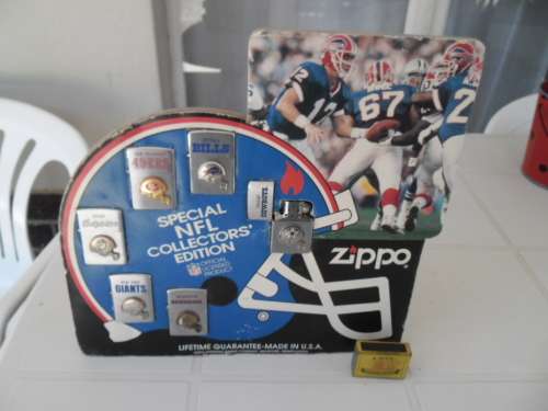 Rare Original Zippo Special NFL Collectors Edition 6 lighters with advertizing board