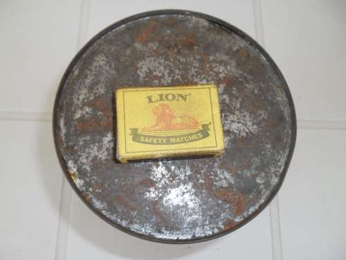 very rare 2 lb Airline Coffee tin no lid Ordinary postage SAPO is R60
