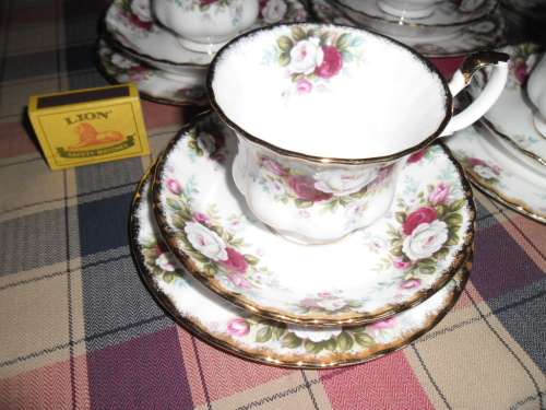 6 trio's Royal Albert Bone China England Celebration excellent condition Postnet postage R160