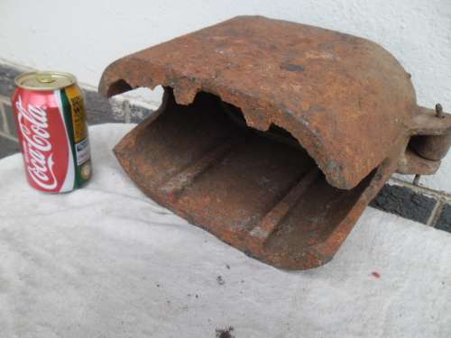 rare old cast iron Water Meter housing size is 290mm long weighs 8,5kg SAPO postage is R120