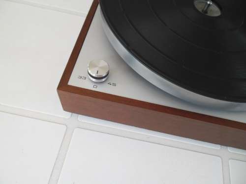Thorens TD 150/11 Turntable with new audio technica AT 95E cartridge and QED phono cable no lid