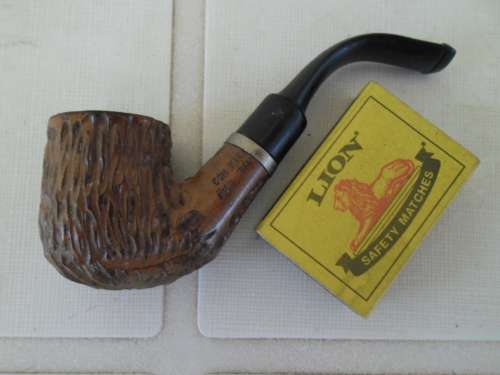 old Oom Piet rear briar smoking pipe see condition