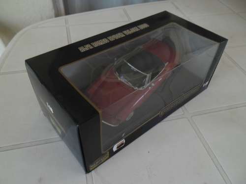 1: 18 scale Alfa Spider veloge 2000 model in box add to your order R120 Postnet postage