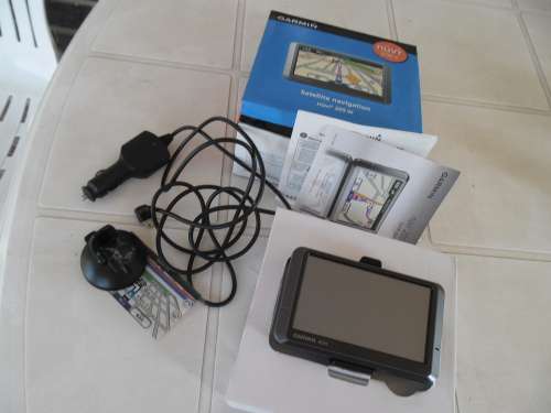 Garmin nuvi 205W GPS with charger and bracket with box working add to your order Postnet post R100