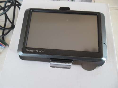 Garmin nuvi 205W GPS with charger and bracket with box working add to your order Postnet post R100