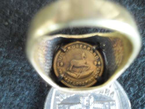 Stunning used 1/10 Paul Kruger coin in heavy ring stamped 18ct NOT GOLD weighs 9.32 grams