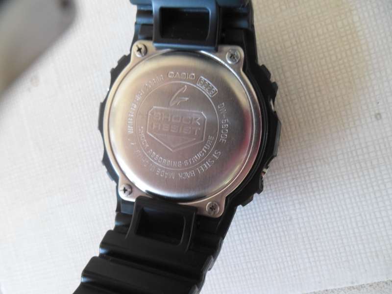 Casio G-Shock DW-5600E mens well looked after no scratches watch working