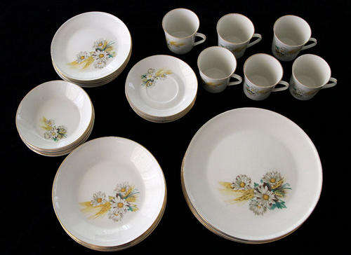 Crockery Set