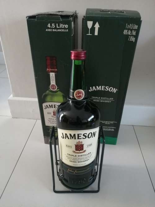 4.5liter JAMESON Irish Whiskey in Cradle