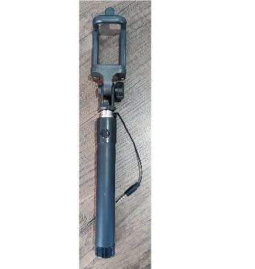 FOLDABLE 3.5MM JACK PLUG AND PLAY SELFIE STICK