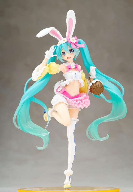 Hatsune Miku Cute Bunny Girl Figureines