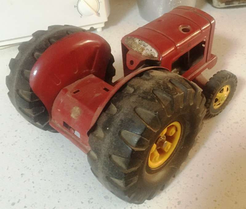 Tonka Toy Tractor `Played With` Condition As per Photo`s 15cm Wide x 23Cm Length