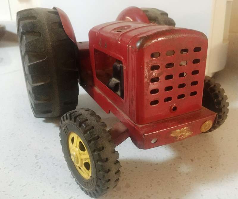 Tonka Toy Tractor `Played With` Condition As per Photo`s 15cm Wide x 23Cm Length