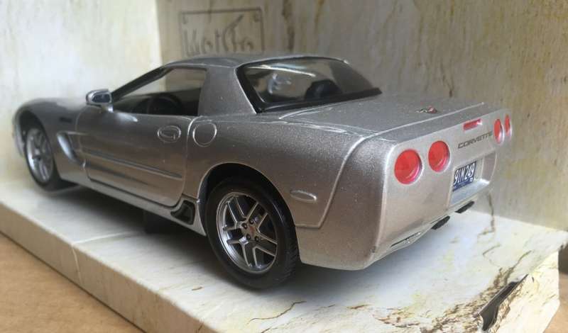 Corvette Z06 1997 Maisto Silver 1.24 Boxed