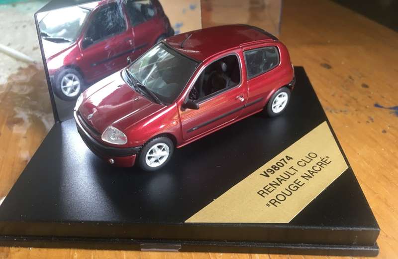 Renault Clio Vitesse 1.43 Red Boxed