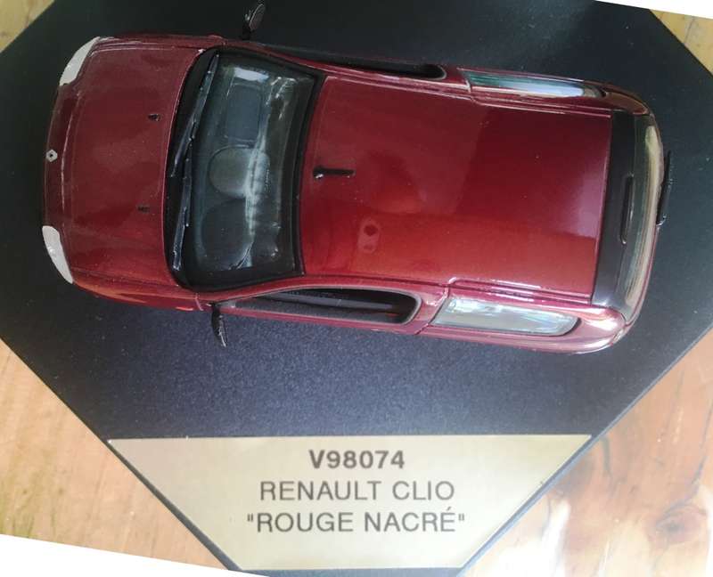 Renault Clio Vitesse 1.43 Red Boxed
