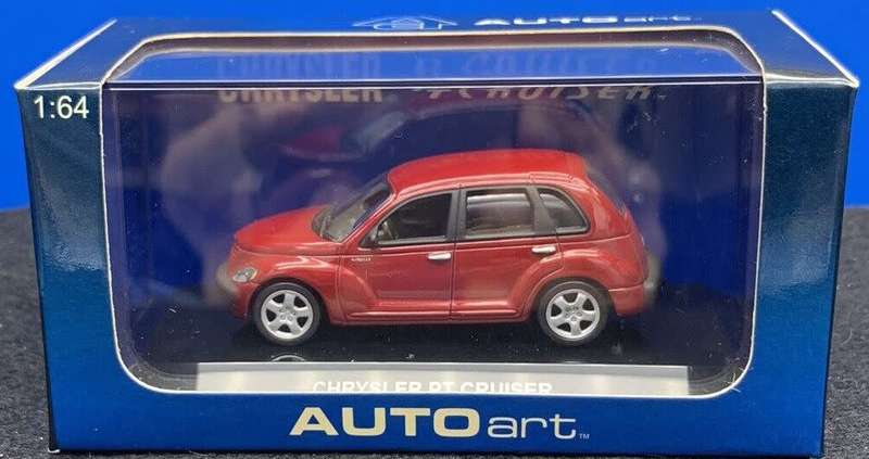 Chrysler PT Cruiser AutoArt Red 1-43 Boxed