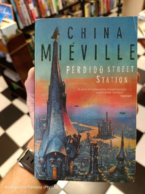 Perdido Street Station by China Miéville